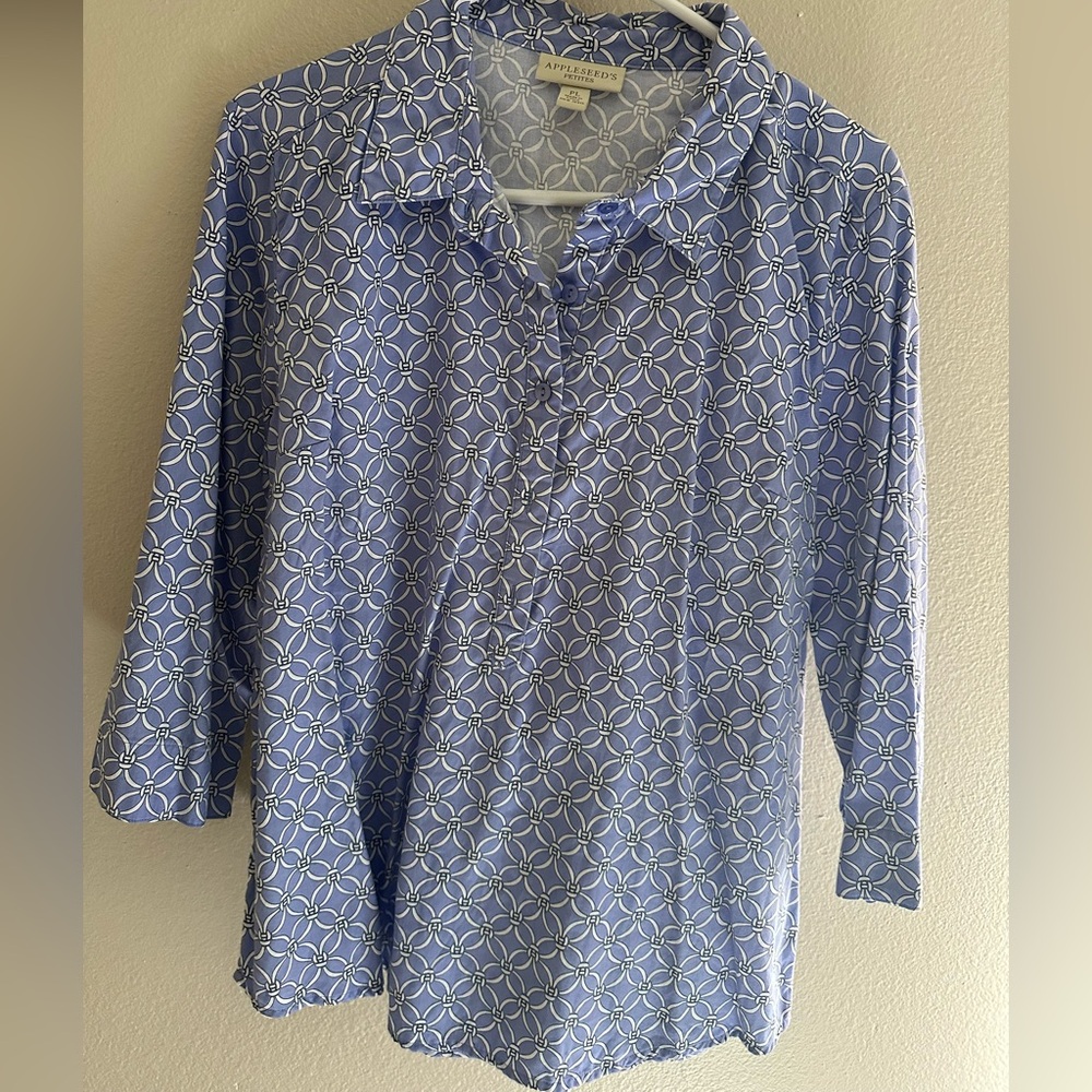 Appleseed's Geometric Blue and White Top PL